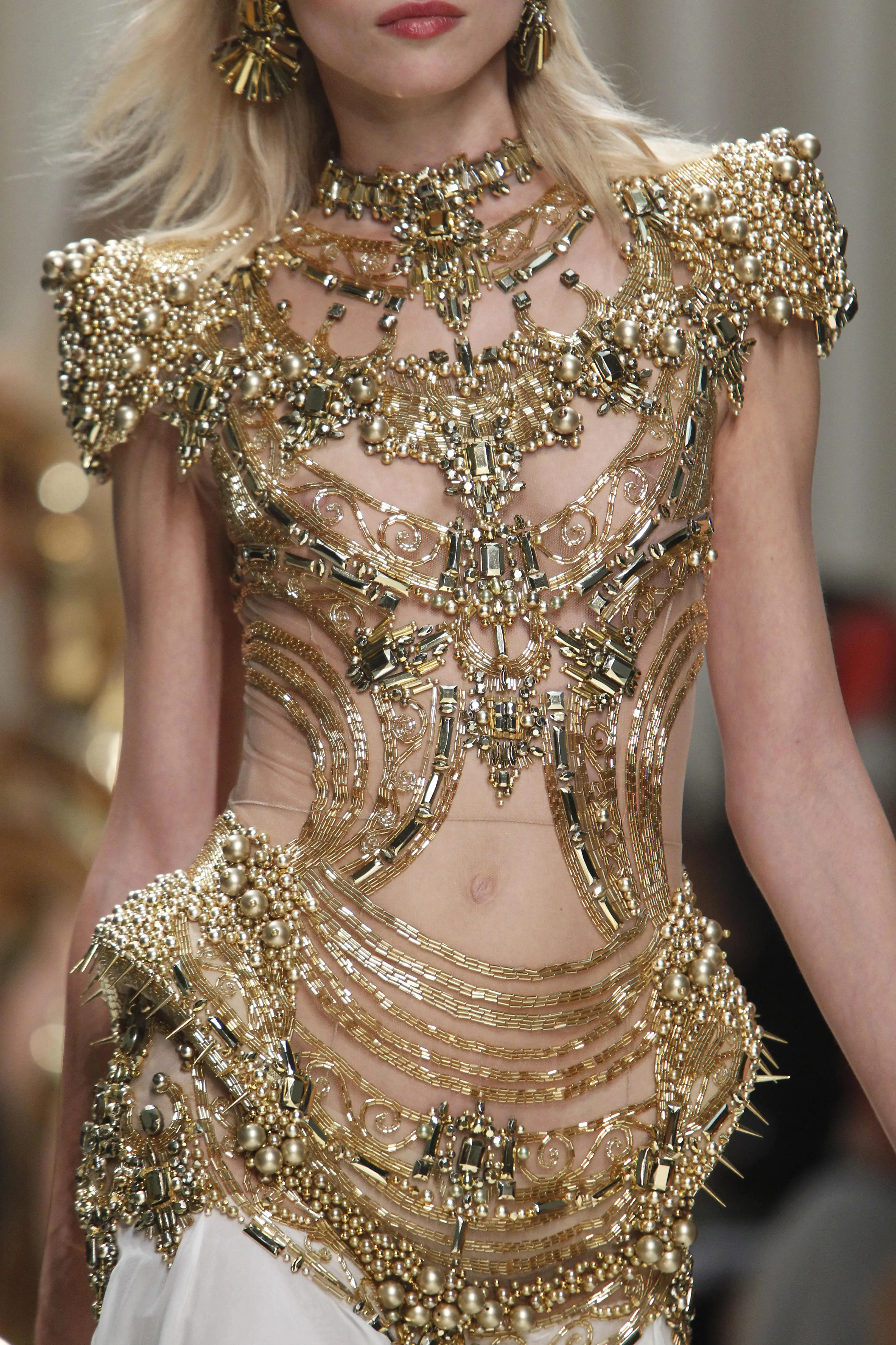 Valentin Yudashkin gold